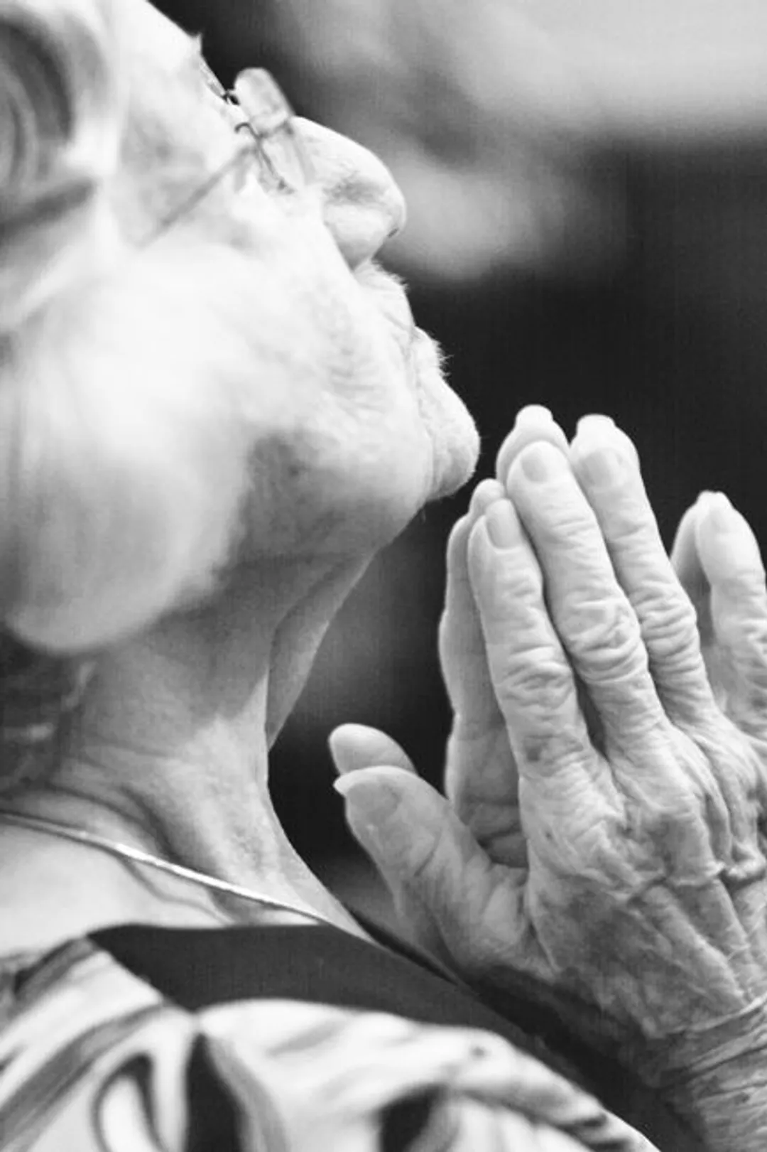 A Prayer for Senior Citizens to Overcome Loneliness