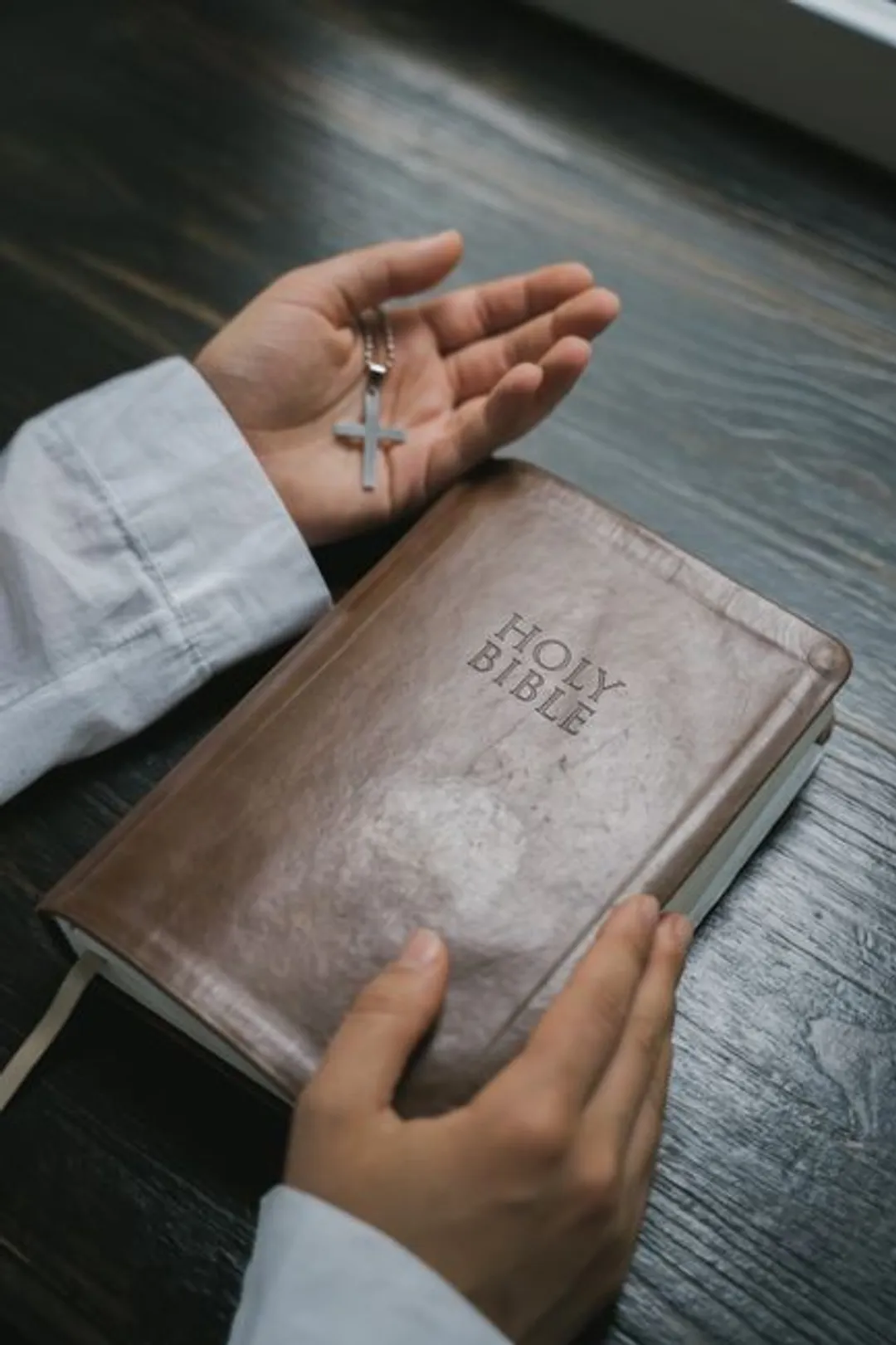 A Prayer for Christian Business Owners to Navigate Financial Challenges