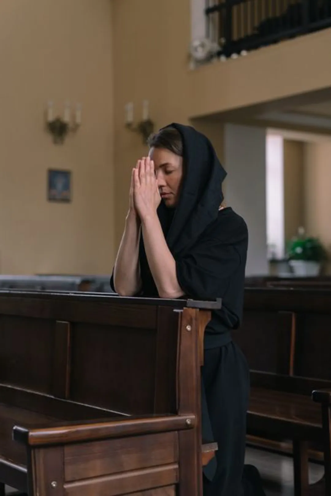 A Prayer for Finding Comfort in the Midst of Loneliness and Grief
