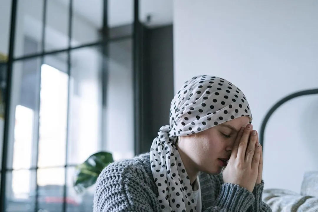 A Prayer for Peace and Comfort During Cancer Treatment Side Effects