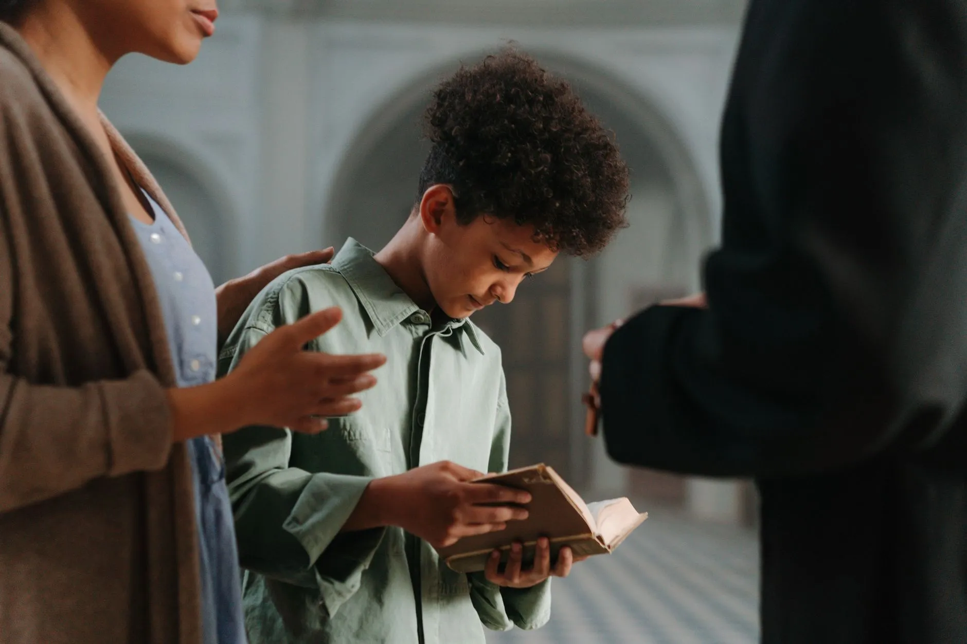 Prayers for Strength and Courage: Finding God’s Power in Your Weakest Moments